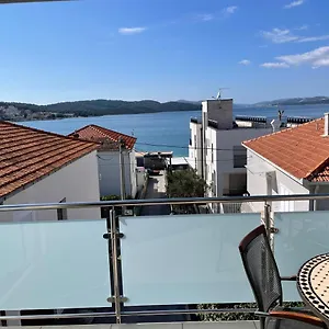 Cavar Apartment