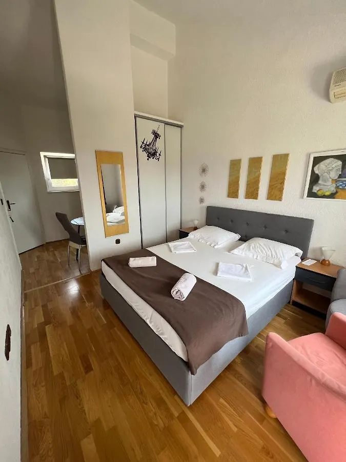 Apartmani Levarda